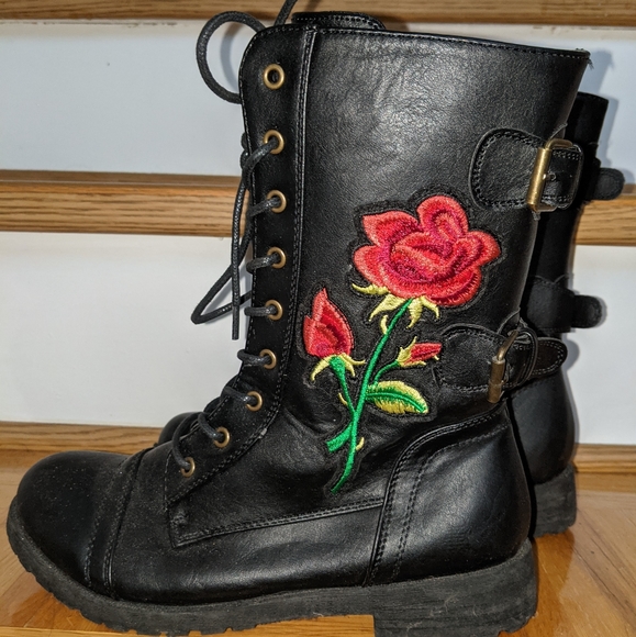 Urban Planet Shoes - 3for30!!! Black boots with embroidered rose patches.